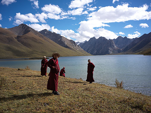 人文摄影作品，街头人物与社会场景观察