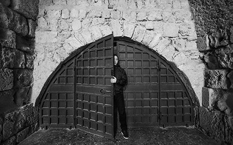 明星拍摄作品，公众人物与商业人像表达